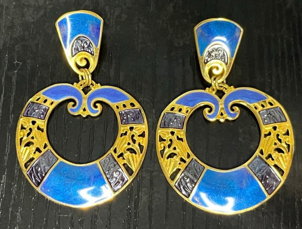 Vintage Edgar Berebi Etruscan Style Enamel Painted Screw Back Dangly Earrings